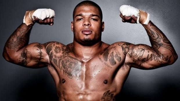 Ντοπέ ο Tyrone Spong