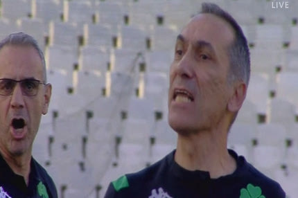 Ξέσπασε με βρισιές ο Δώνης σε οπαδούς του Παναθηναϊκού για την αλλαγή του γιου του