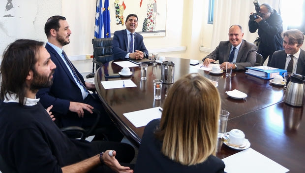 Μετακινήσεις και λέσχες φιλάθλων στη συνάντηση Αυγενάκη – Super League 1