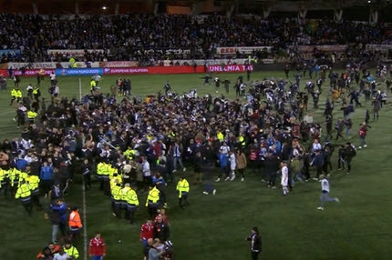 Φινλανδία: Εισβολή στο γήπεδο για τον ιστορικό θρίαμβο