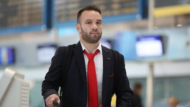 Ολυμπιακός: Η πρωτιά του Βαλμπουενά και η πλάκα του Σεμέδο