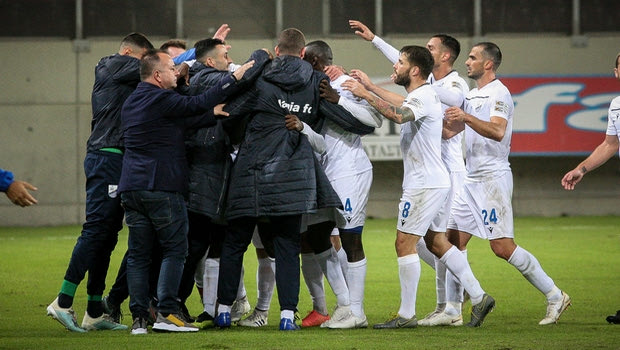 ΑΕΛ – Λαμία 0-3: Σπουδαία νίκη παραμονής με δύο γκολ Σκόνδρα