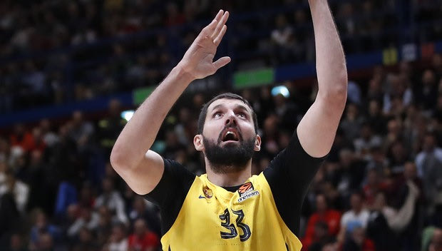 Έξαλλος με τη Marca ο Μίροτιτς: “Γελάω, θέλουν να μας γκρεμίσουν”