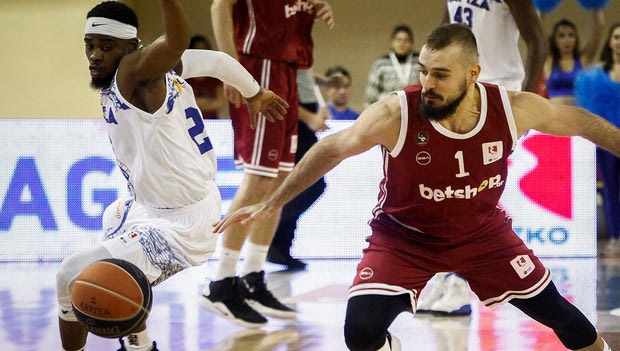 Λάρισα – Ήφαιστος 58-63: Έσπασαν τα στεφάνια στη Νεάπολη