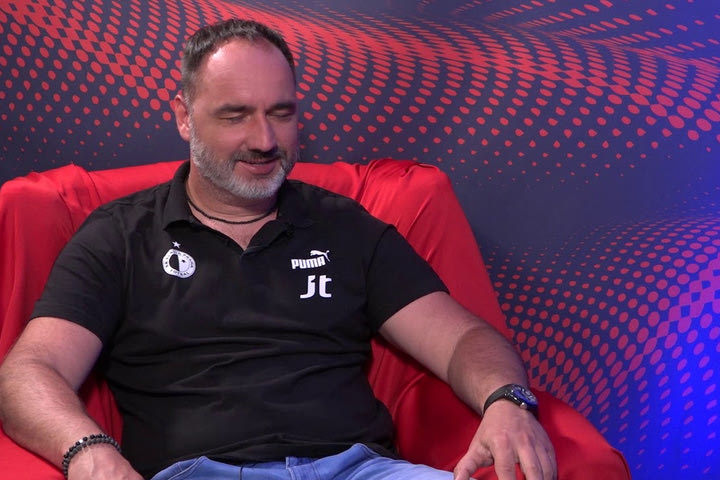 Οι Τσέχοι μπλέκουν τον Ολυμπιακό με τον προπονητή της Σλάβια Πράγας