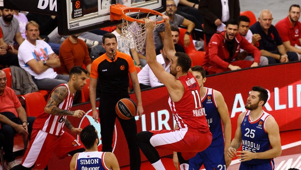 EuroLeague Top-10: Με εντυπωσιακούς Μιλουτίνοβ και Καλάθη