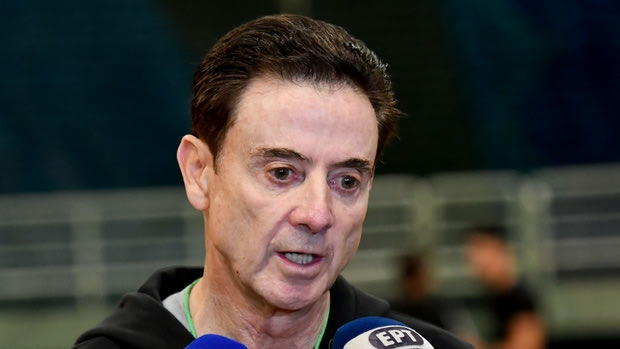 Πιτίνο: “Το καλοκαίρι έχει γαλανόλευκο χρώμα, ούτε πράσινο, ούτε κόκκινο”