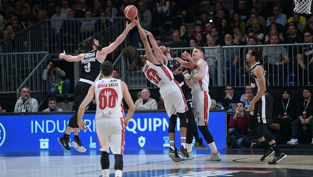 Η Βίρτους Μπολόνια επέστρεψε και ποδοπάτησε την Αρμάνι Μιλάνο