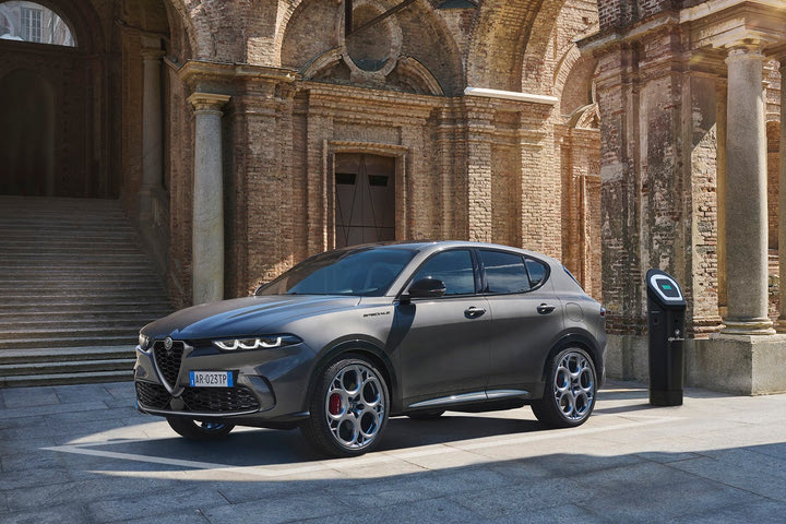 Νέα Alfa Romeo Tonale Plug-in Hybrid Q4 με 280 ίππους, τετρακίνηση και μέση κατανάλωση 1,1 lt/100 km