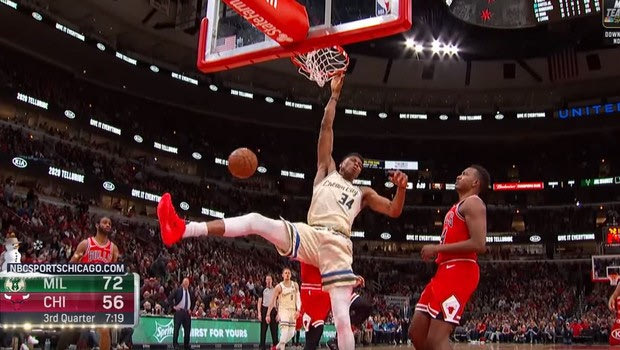 NBA: Φιγουράρει στην κορυφή το “τρομακτικό” κάρφωμα του Γιάννη