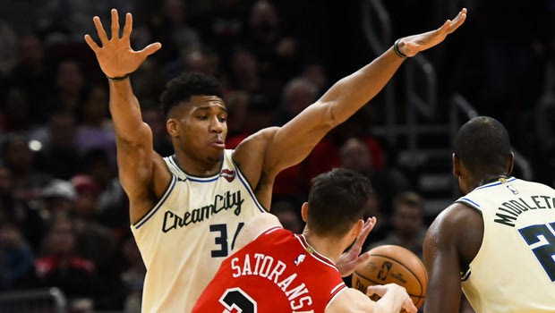 NBA: Η μοναδικότητα του Αντετοκούνμπο στην εποχή των 24”