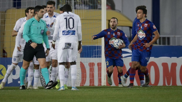 Ατρόμητος – Βόλος 0-2: Γλίτωσαν το “κάζο” οι γηπεδούχοι που πέρασαν στους οκτώ