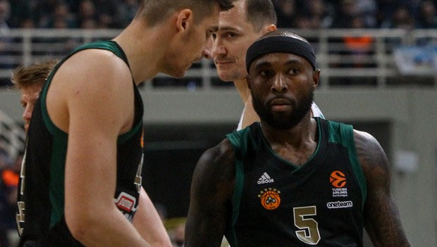 Βαθμολογία EuroLeague: 6ος με “μαξιλαράκι” δύο νικών ο Παναθηναϊκός, 8η νίκη ο Ολυμπιακός