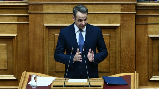 Δεν διακόπτεται το πρωτάθλημα: Παρέμβαση Μητσοτάκη στη Βουλή