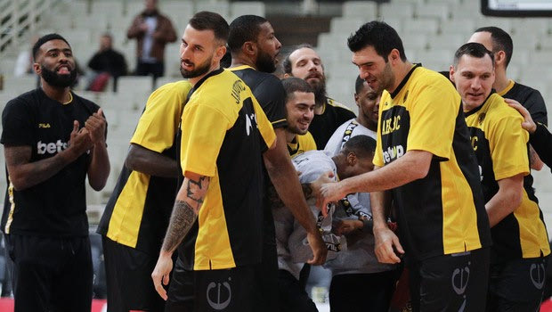 ΑΕΚ: Ώρα να βγάλει αντίδραση