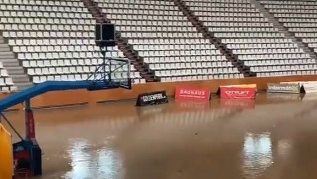 EuroLeague Women: Πλημμύρισε το γήπεδο της Τζιρόνα