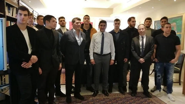 Πόλο: Η υποδοχή του Αυγενάκη στους Παγκόσμιους Πρωταθλητές Νέων