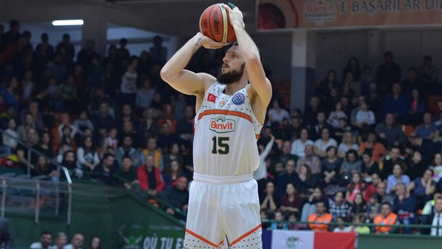 Αντι Ράουτινς: Ένας φονικός σουτέρ με ψεγάδια