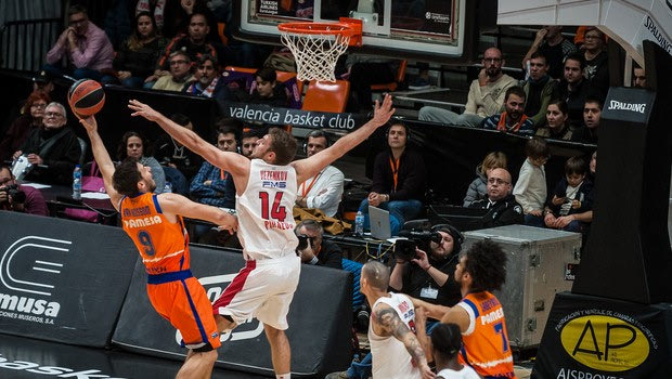 EuroLeague: Με Βεζένκοβ και Πάντερ το Top-10 της αγωνιστικής