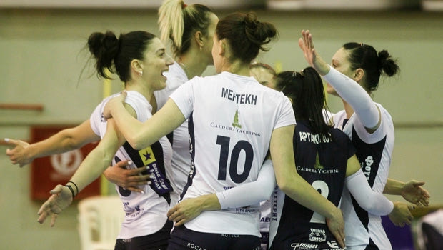 Volleyleague γυναικών: Πέρασε και από την Μίκρα ο ΑΟ Θήρας, 3-1 τον ΠΑΟΚ