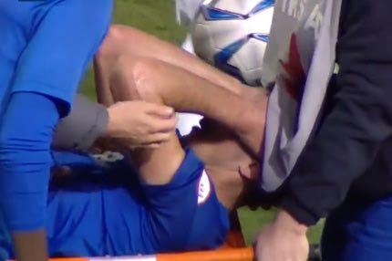 Ατρόμητος – ΑΕΚ: “Πάγωσαν” με τον τραυματισμό του Γιακουμάκη