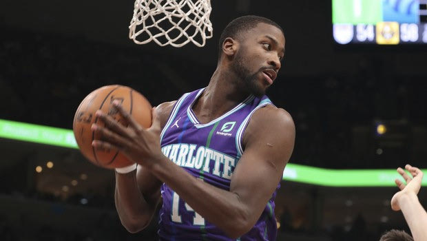 NBA: Ενίσχυση με Κιντ-Γκίλκριστ για τους Μάβερικς