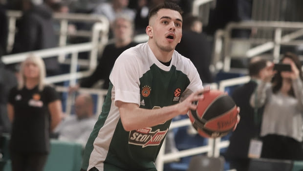 O Παπαδάκης το έβαλε κυριολεκτικά από το σπίτι του