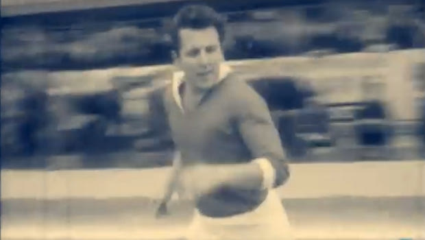 Video: Όταν ο Βουτσάς έπαιζε δεξιός εξτρέμ στη Λεωφόρο