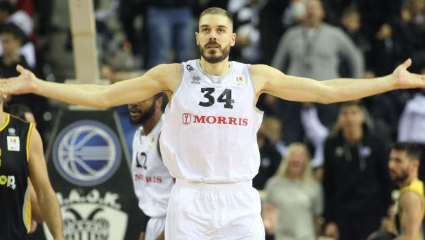 Σαρικόπουλος στο Sport24.gr: “Κι αν οι παίκτες δεν αγωνιστούν του χρόνου;”