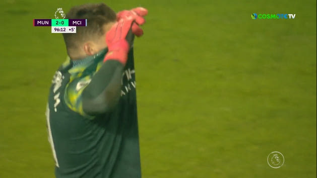 Γιουνάιτεντ – Σίτι: Γκάφα του Έντερσον, γκολ από τα 35 μέτρα ο Μακτόμινεϊ