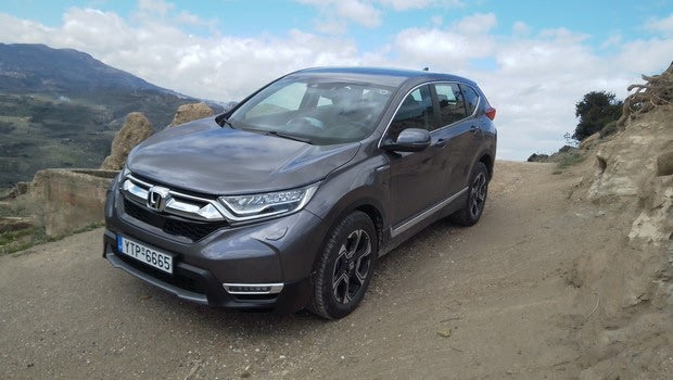 Στο δρόμο με το Honda CR-V hybrid