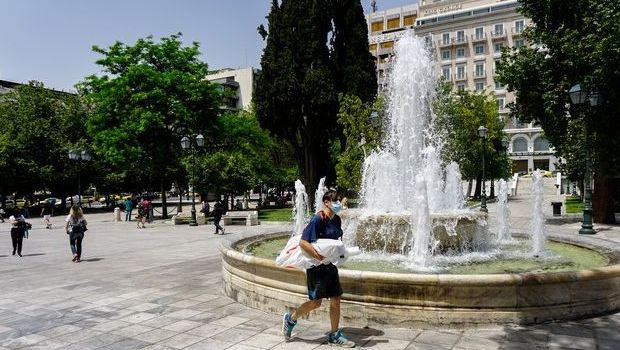 Κορονοϊός: Το τριήμερο που θα κρίνει τα μέτρα