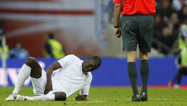 Ο Carlton Cole και το τρίτο του πόδι