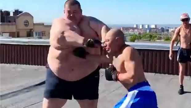 Ο ΜΜΑ αγώνας της χρονιάς. Ή και όχι.