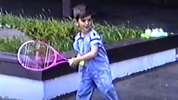Υπέροχο VIDEO: Όταν ο 4χρονος Τζόκοβιτς πήρε την πρώτη του ρακέτα