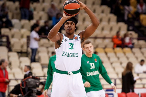 “H Aρμάνι θέλει τον ΛεΝτέι, αλλά η Ζαλγκίρις δεν τα παρατάει”