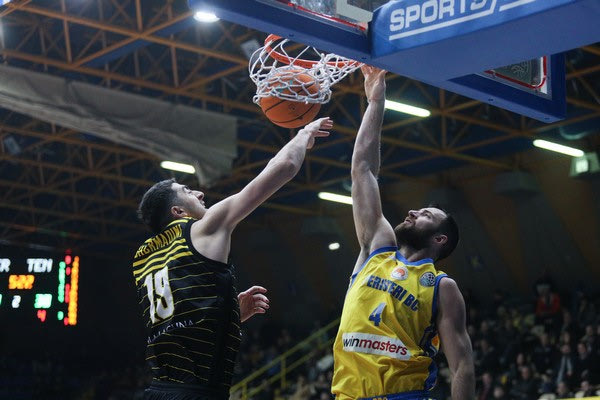AEK: Κοιτάζει Σκορδίλη και Γόντικα για μία θέση