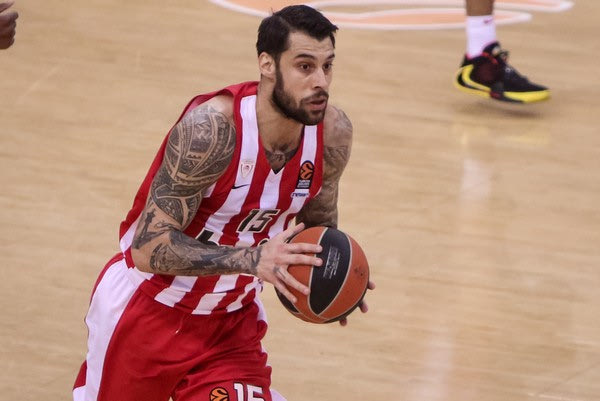 Ο Πρίντεζης και ο Μπόγρης αποχαιρέτησαν με τον δικό τους τρόπο τον Νίκο Αλέφαντο