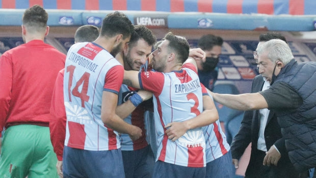 Πανιώνιος – Βόλος 1-0: Φιλί της ζωής για τους “κυανέρυθρους”