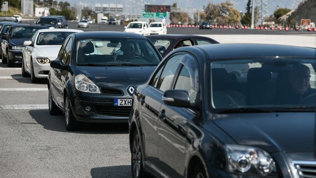 Στο -46% η αγορά αυτοκινήτου, όμως αναθερμαίνεται το ενδιαφέρον