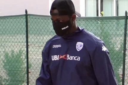 Μπαλοτέλι: Δεν τον άφησαν να μπει στο προπονητικό κέντρο