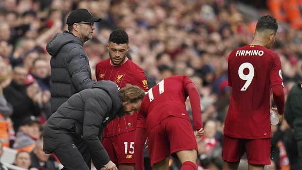 Premier League: Σε βάρδιες η παρουσία των παικτών στα αποδυτήρια