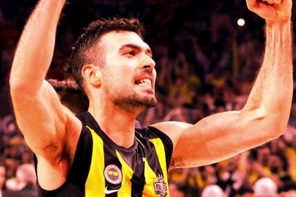 Ολυμπιακός: Στην Arcadia ο Σλούκας, συμφώνησε για 3 χρόνια