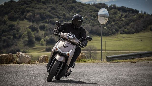 Το 300άρι που δεν κάνει εκπτώσεις στην ιπποδύναμη