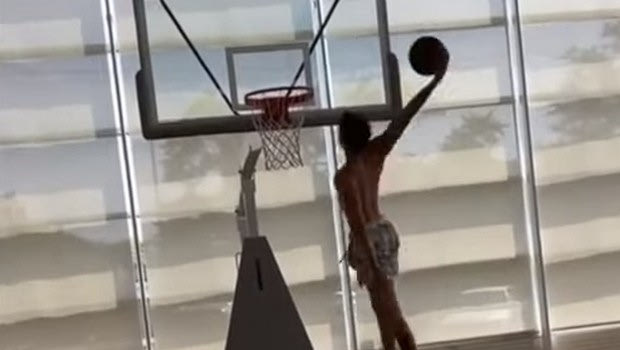 ΛαΜέλο Μπολ: Ανέβασε VIDEO με κάρφωμα βγαλμένο από Dunk Contest