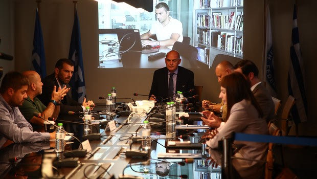 Κλάτενμπεργκ δια βοής από το Big-4 ως αρχιδιαιτητής