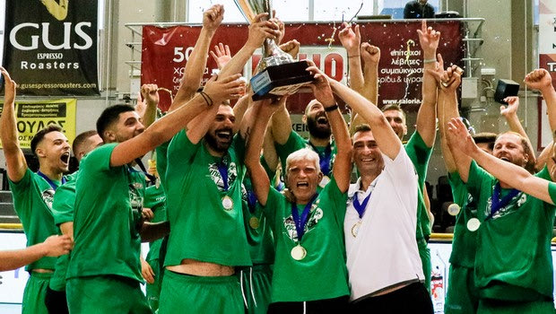 Μια τρελή κούπα