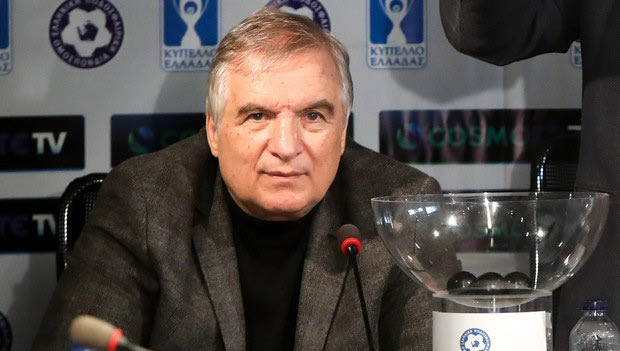 Μήνυση Δημητρίου σε Καραπαπά