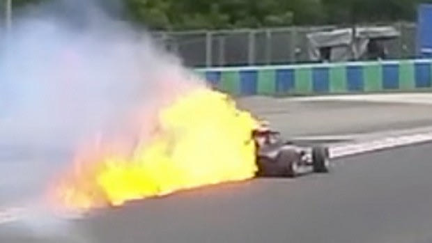 Μονοθέσιο της Formula 3 πήρε φωτιά στο Ουγκαρόρινγκ