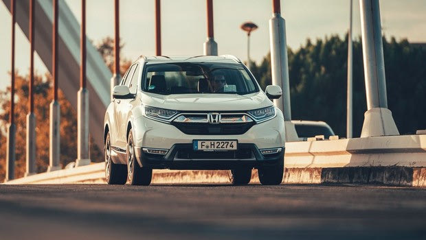 Μειώθηκε η τιμή του Honda CR-V Hybrid